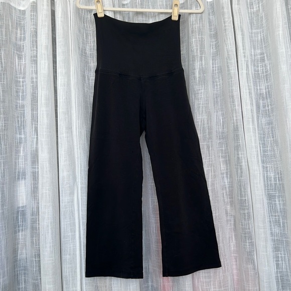 X2 Black Stretchy Thick Fold Over Capri Sweatpants - Picture 1 of 12